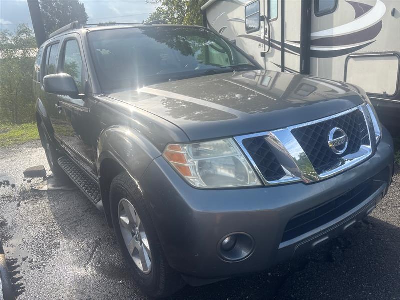 Nissan Pathfinder SE 4WD 2008