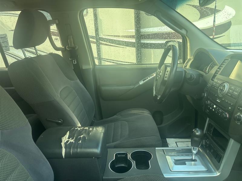 Nissan Pathfinder SE 4WD 2008