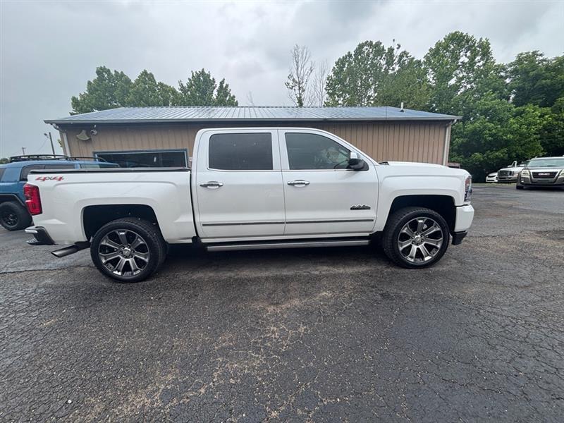 Chevrolet Silverado 1500 High Country Crew Cab Long Box 4WD 2017