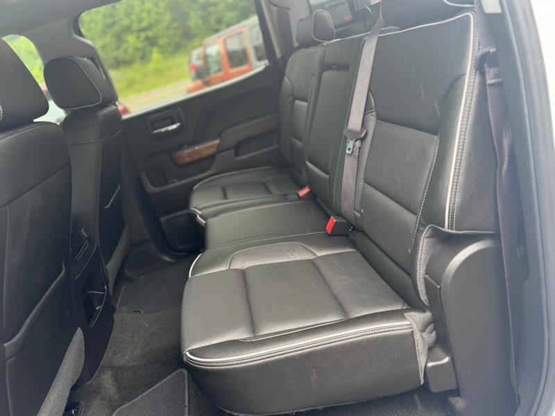 Chevrolet Silverado 1500 High Country Crew Cab Long Box 4WD 2017