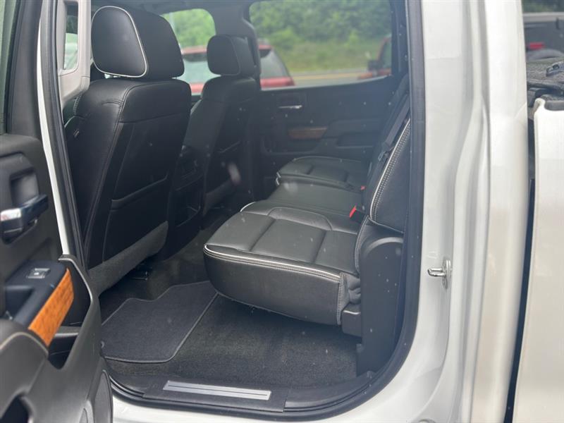 Chevrolet Silverado 1500 High Country Crew Cab Long Box 4WD 2017