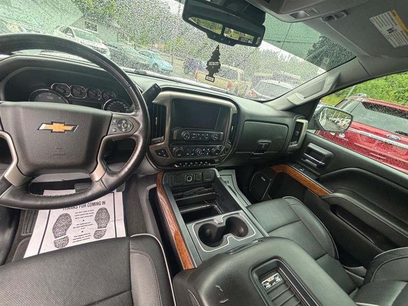 Chevrolet Silverado 1500 High Country Crew Cab Long Box 4WD 2017