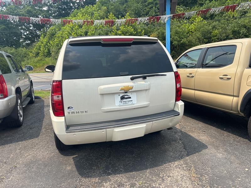 Chevrolet Tahoe LTZ 4WD 2013