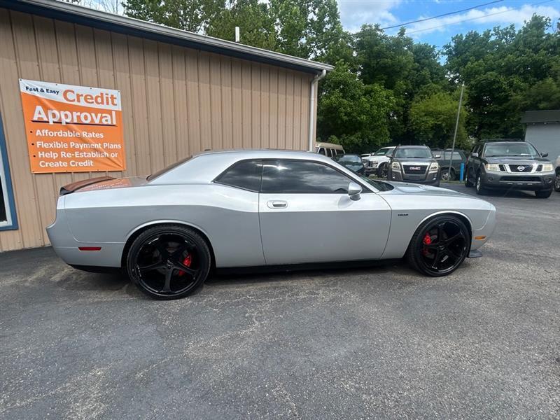 Dodge Challenger SRT8 2008