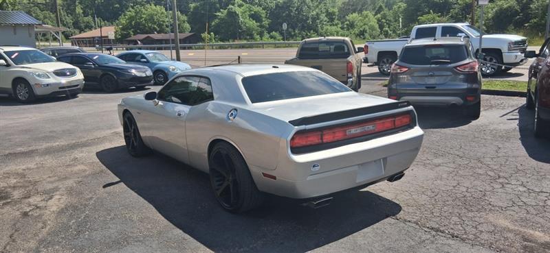 Dodge Challenger SRT8 2008
