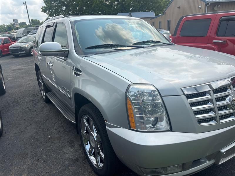 Cadillac Escalade AWD Luxury 2012