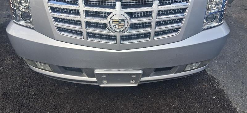 Cadillac Escalade AWD Luxury 2012