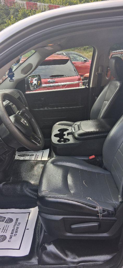 RAM 1500 Classic Tradesman Quad Cab 4WD 2022