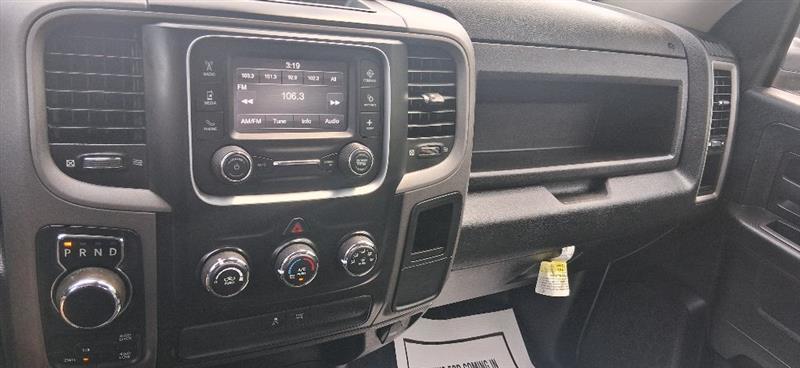 RAM 1500 Classic Tradesman Quad Cab 4WD 2022