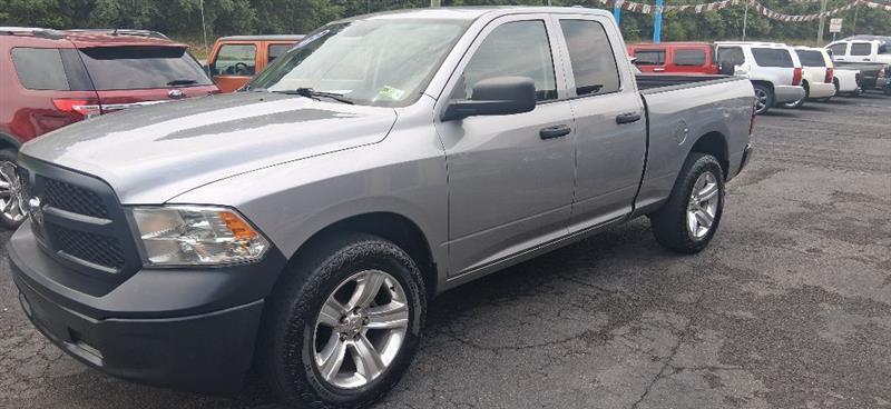 RAM 1500 Classic Tradesman Quad Cab 4WD 2022