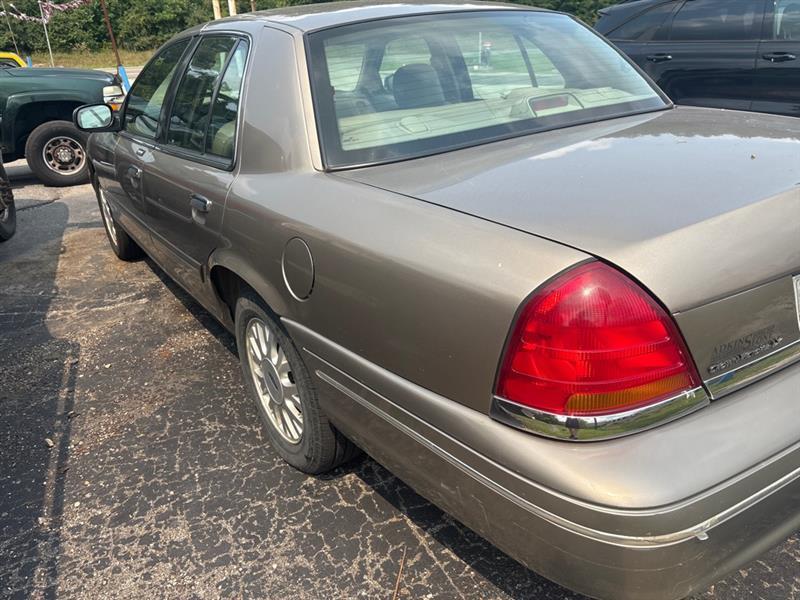 Ford Crown Victoria LX 2003