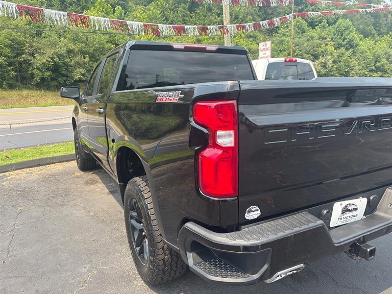 Chevrolet Silverado 1500 Custom Trail Boss Crew Cab Long Box 4WD 2020