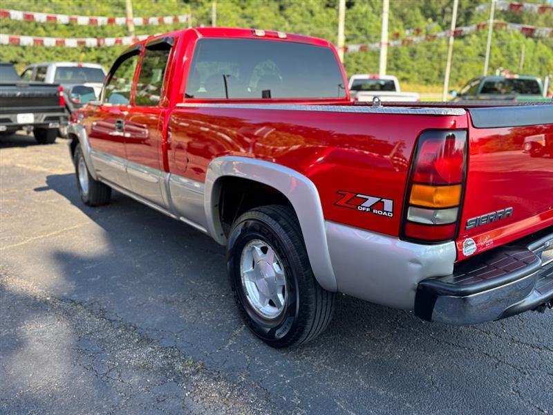GMC Sierra 1500 SLE Ext. Cab Long Bed 4WD 2004