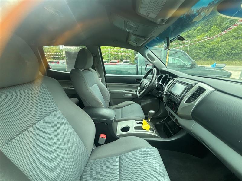 Toyota Tacoma Double Cab V6 6MT 4WD 2015