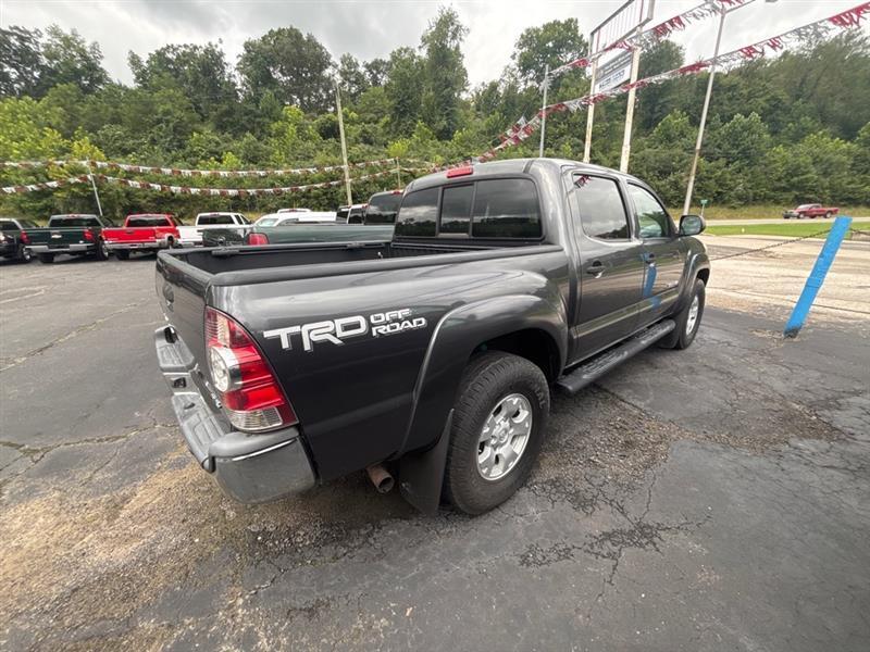 Toyota Tacoma Double Cab V6 6MT 4WD 2015