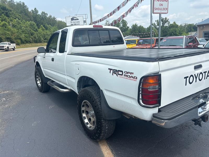 Toyota Tacoma Xtracab V6 4WD 2000