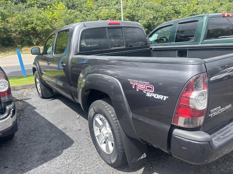 Toyota Tacoma Double Cab Long Bed V6 Auto 4WD 2011