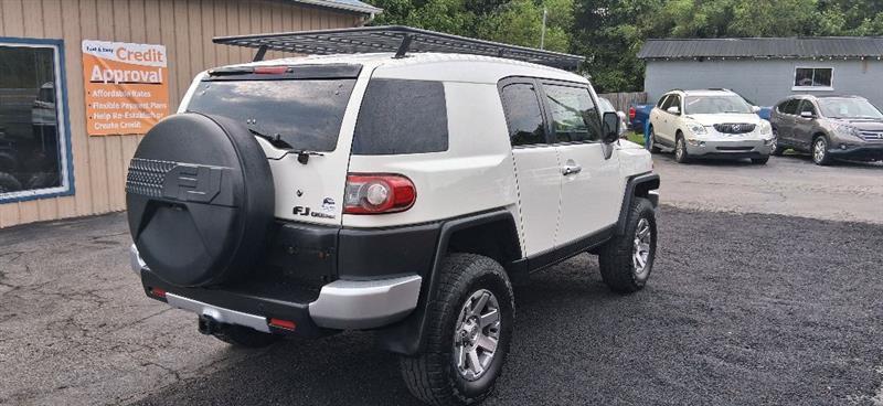 Toyota FJ Cruiser 4WD MT 2014
