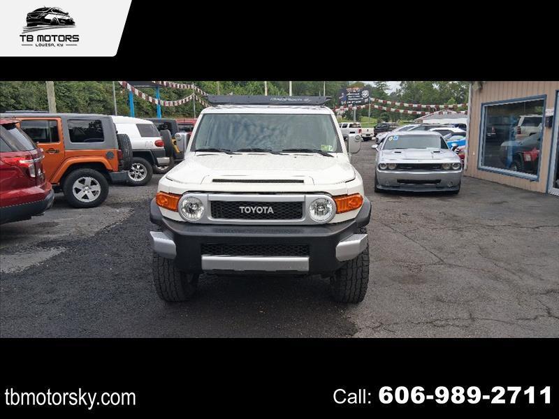 Toyota FJ Cruiser 4WD MT 2014