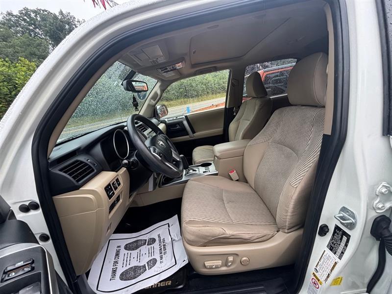 Toyota 4Runner SR5 4WD 2012