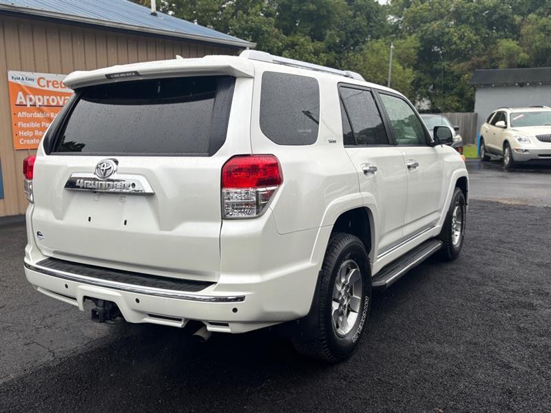 Toyota 4Runner SR5 4WD 2012