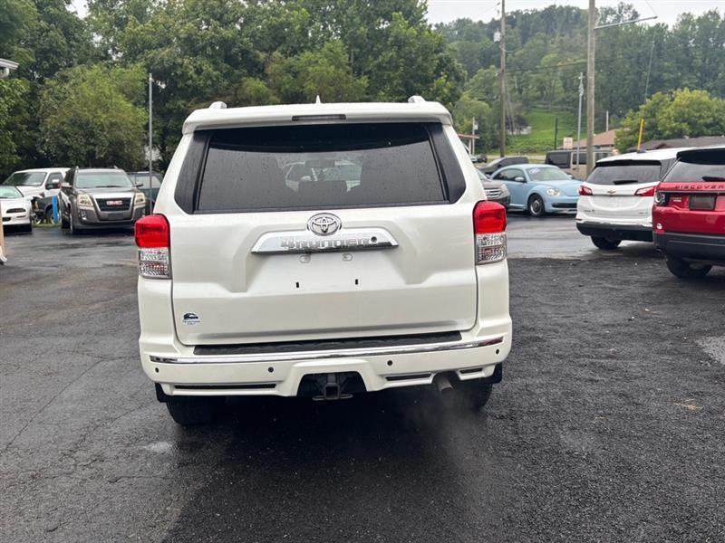 Toyota 4Runner SR5 4WD 2012