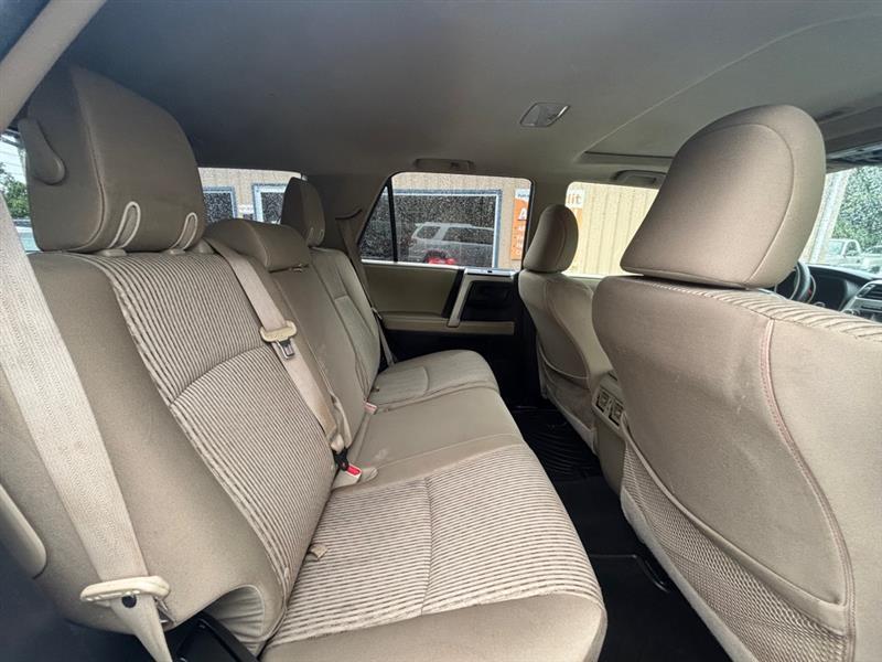 Toyota 4Runner SR5 4WD 2012