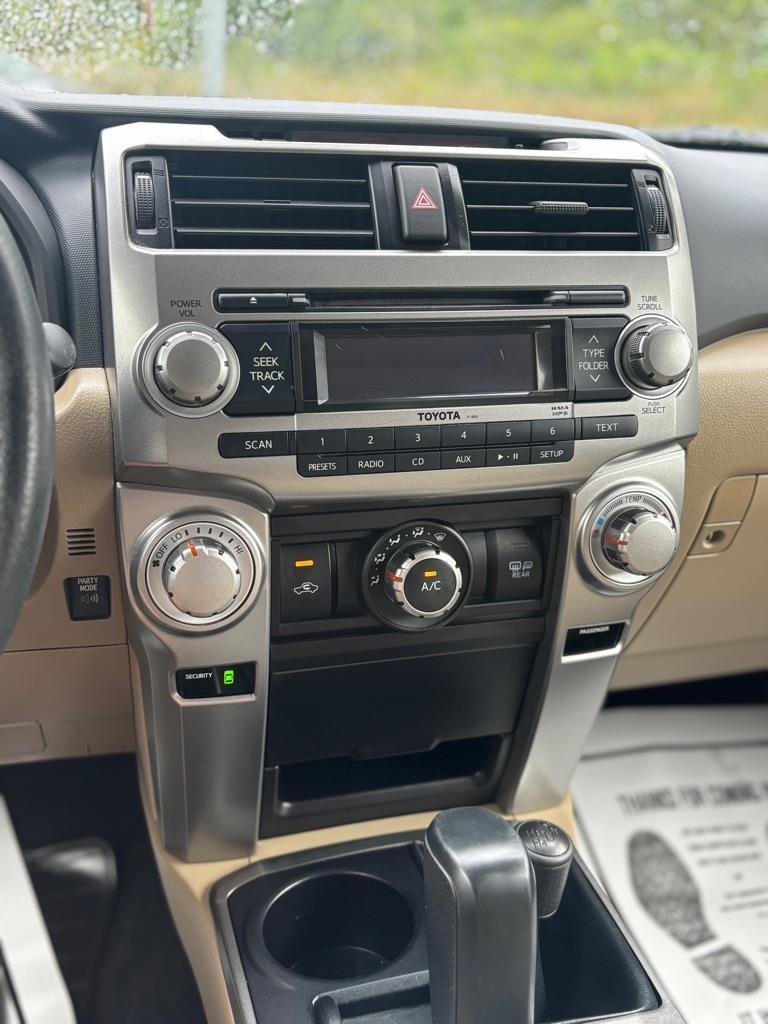 Toyota 4Runner SR5 4WD 2012