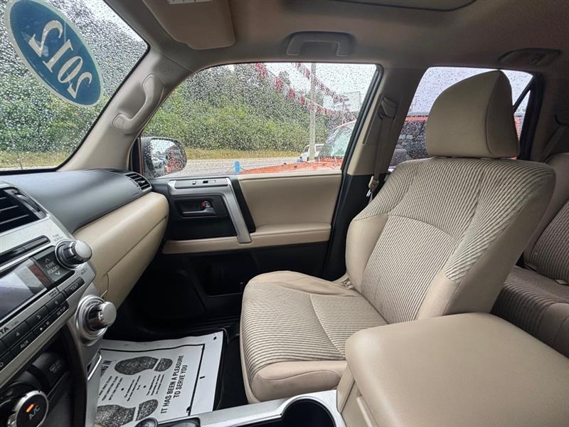 Toyota 4Runner SR5 4WD 2012