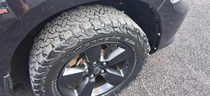 RAM 1500 Tradesman Quad Cab 4WD 2017