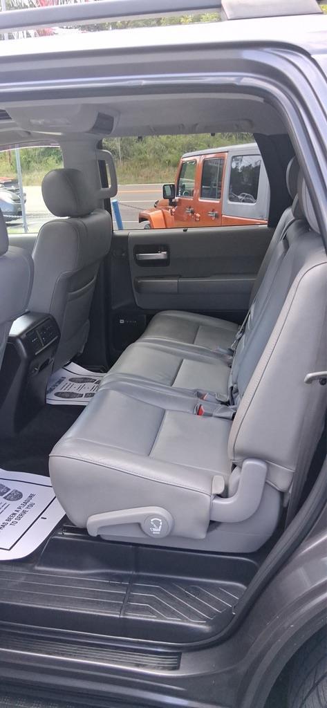 Toyota Sequoia Limited 4WD 2014