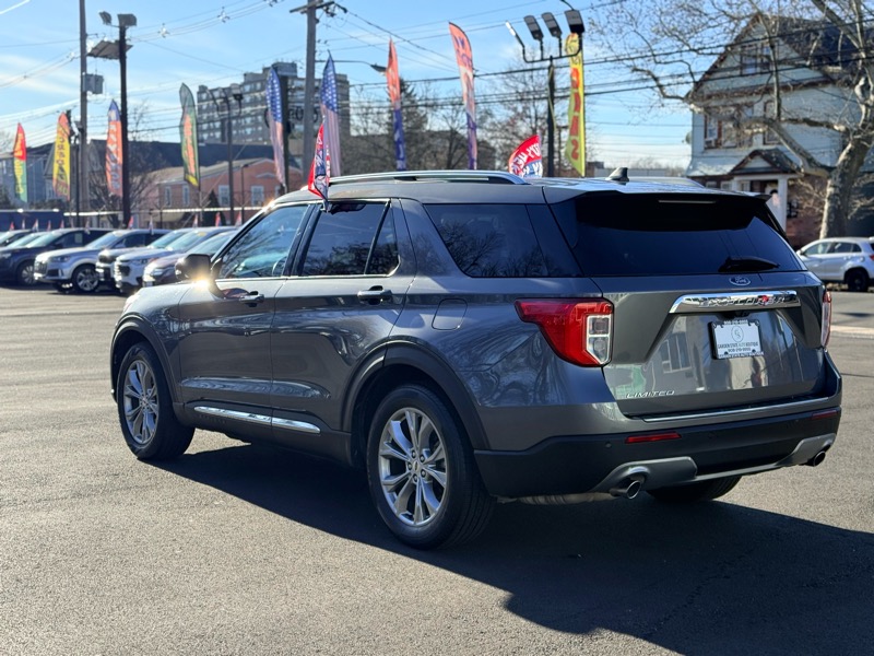 Ford Explorer Limited 2023