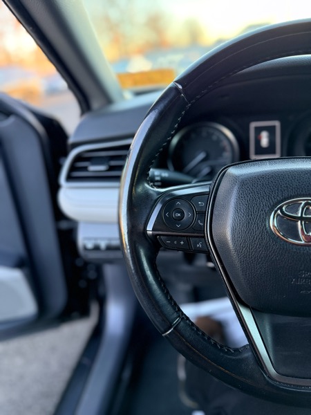 Toyota Camry SE 2022