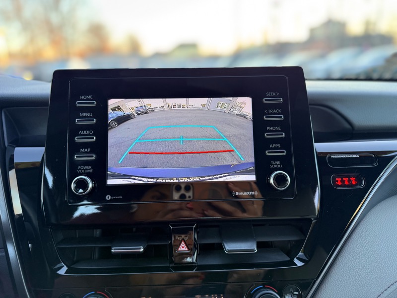 Toyota Camry SE 2022