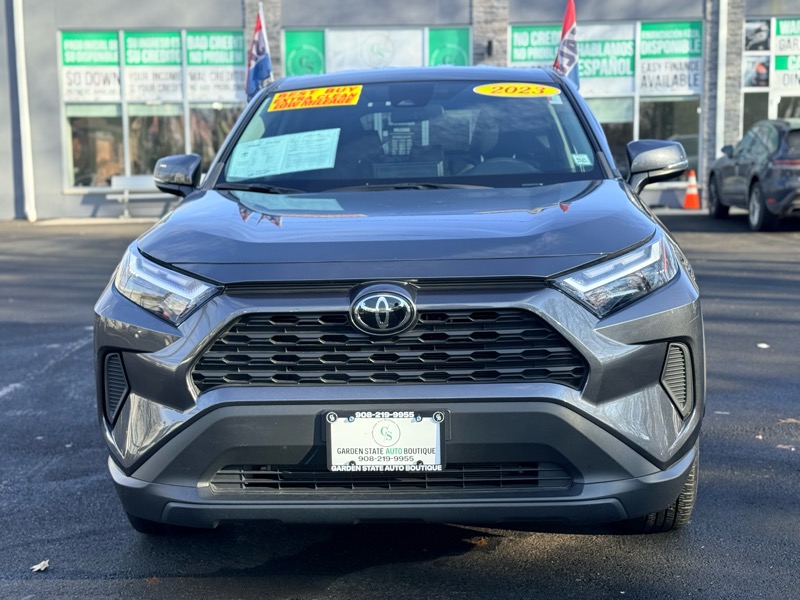 Toyota RAV4 LE AWD 2023