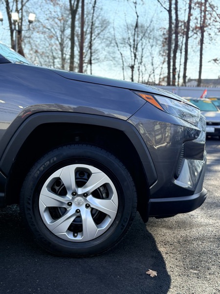 Toyota RAV4 LE AWD 2023