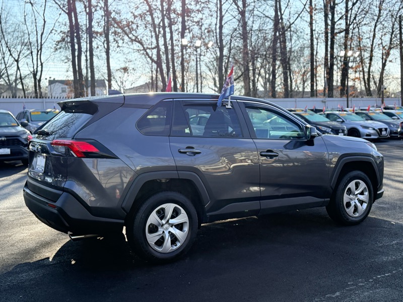Toyota RAV4 LE AWD 2023