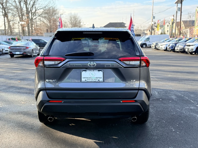Toyota RAV4 LE AWD 2023