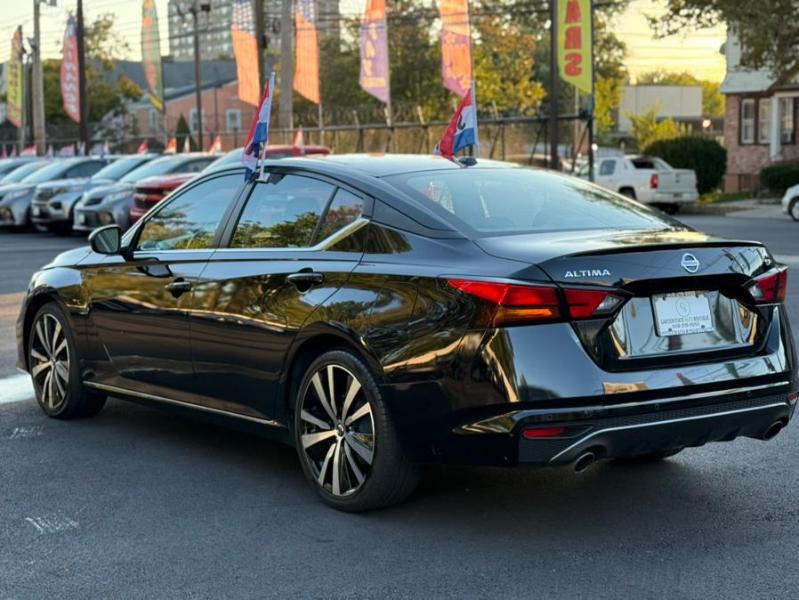 Nissan Altima 2.5 SR AWD 2022