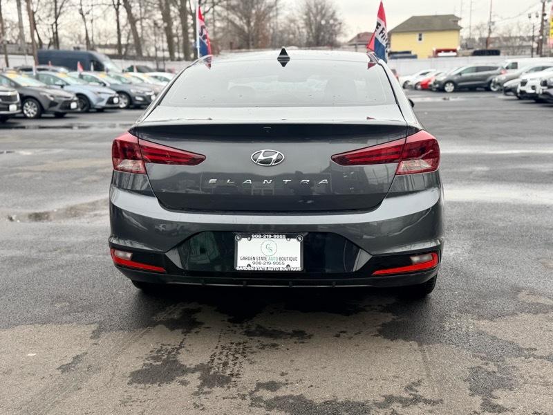 Hyundai Elantra Limited 2020