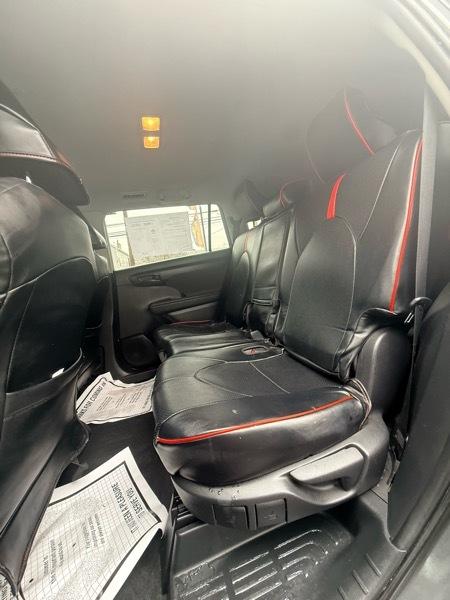 Toyota Highlander LE AWD V6 2021