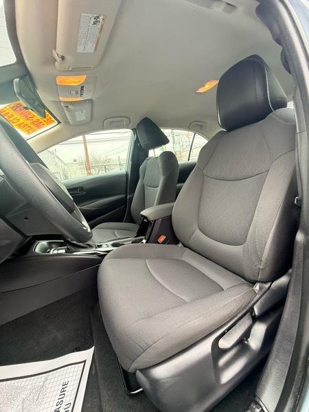 Toyota Corolla LE 2022