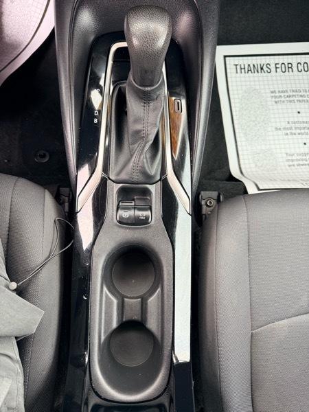 Toyota Corolla LE 2022