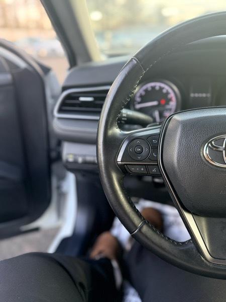 Toyota Camry SE 2023