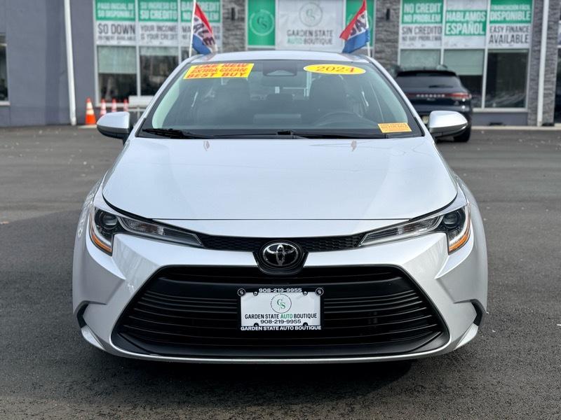 Toyota Corolla LE 2024