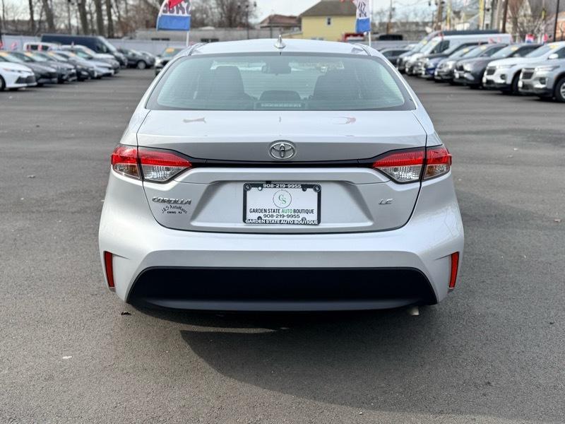 Toyota Corolla LE 2024