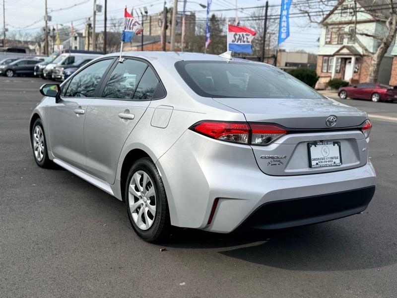 Toyota Corolla LE 2024