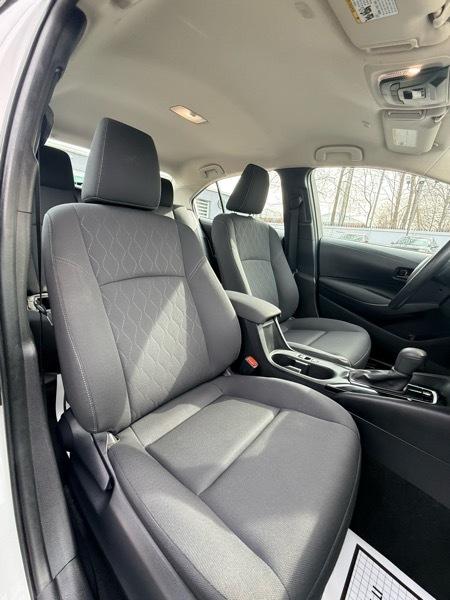 Toyota Corolla LE 2024