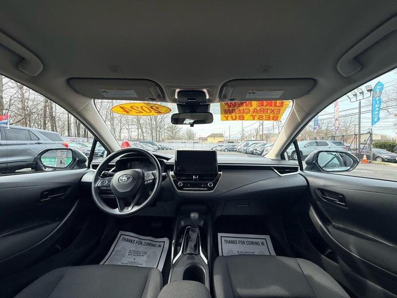 Toyota Corolla LE 2024
