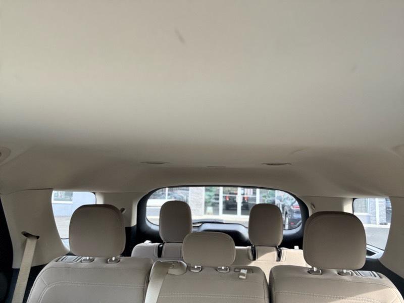 Ford Explorer Base AWD 2022